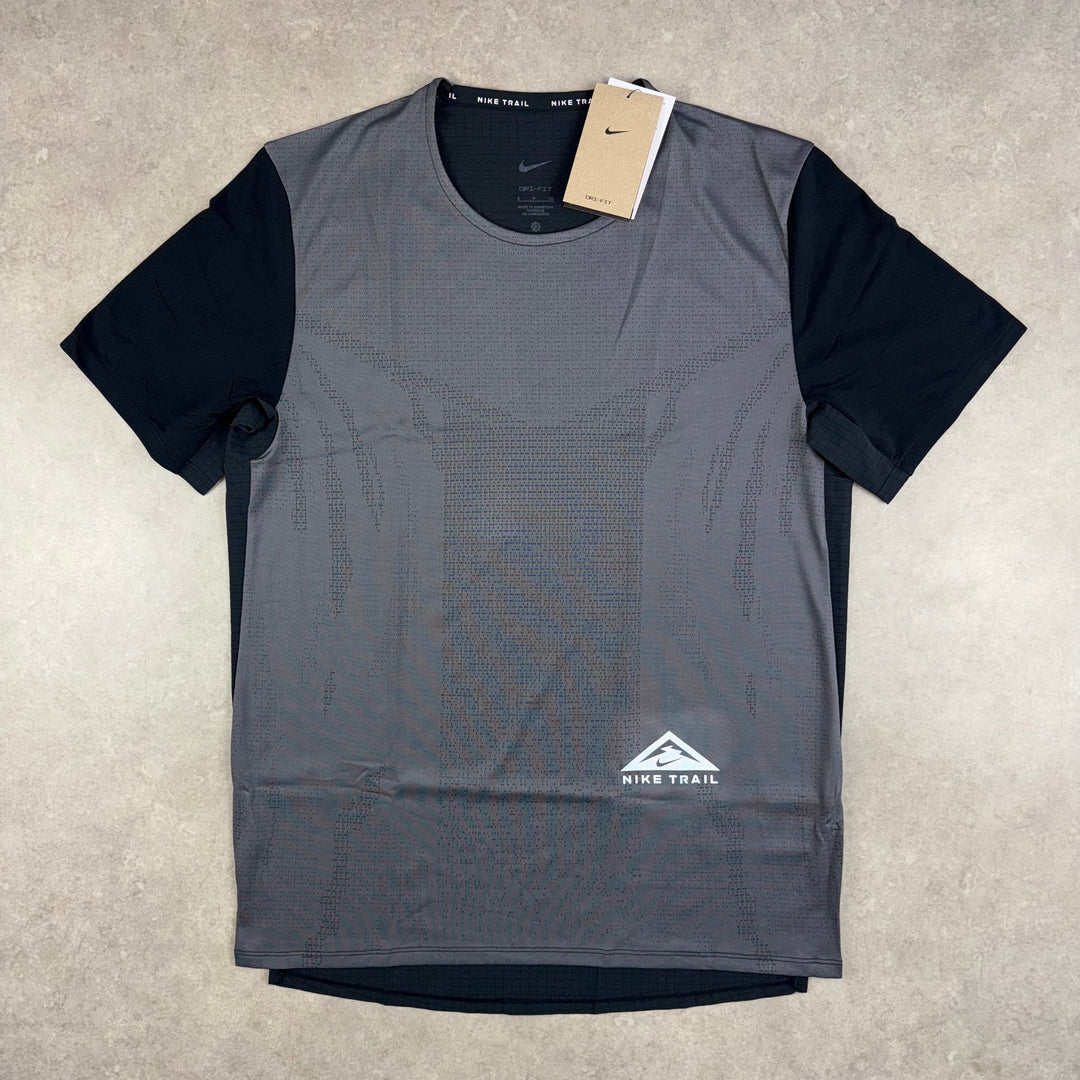 Nike Trail T-Shirt - Black/Grey